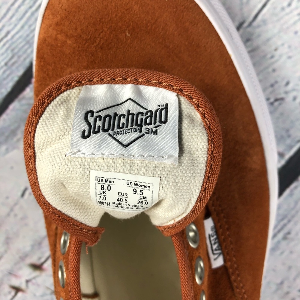 Vans - Picture 6 of 8